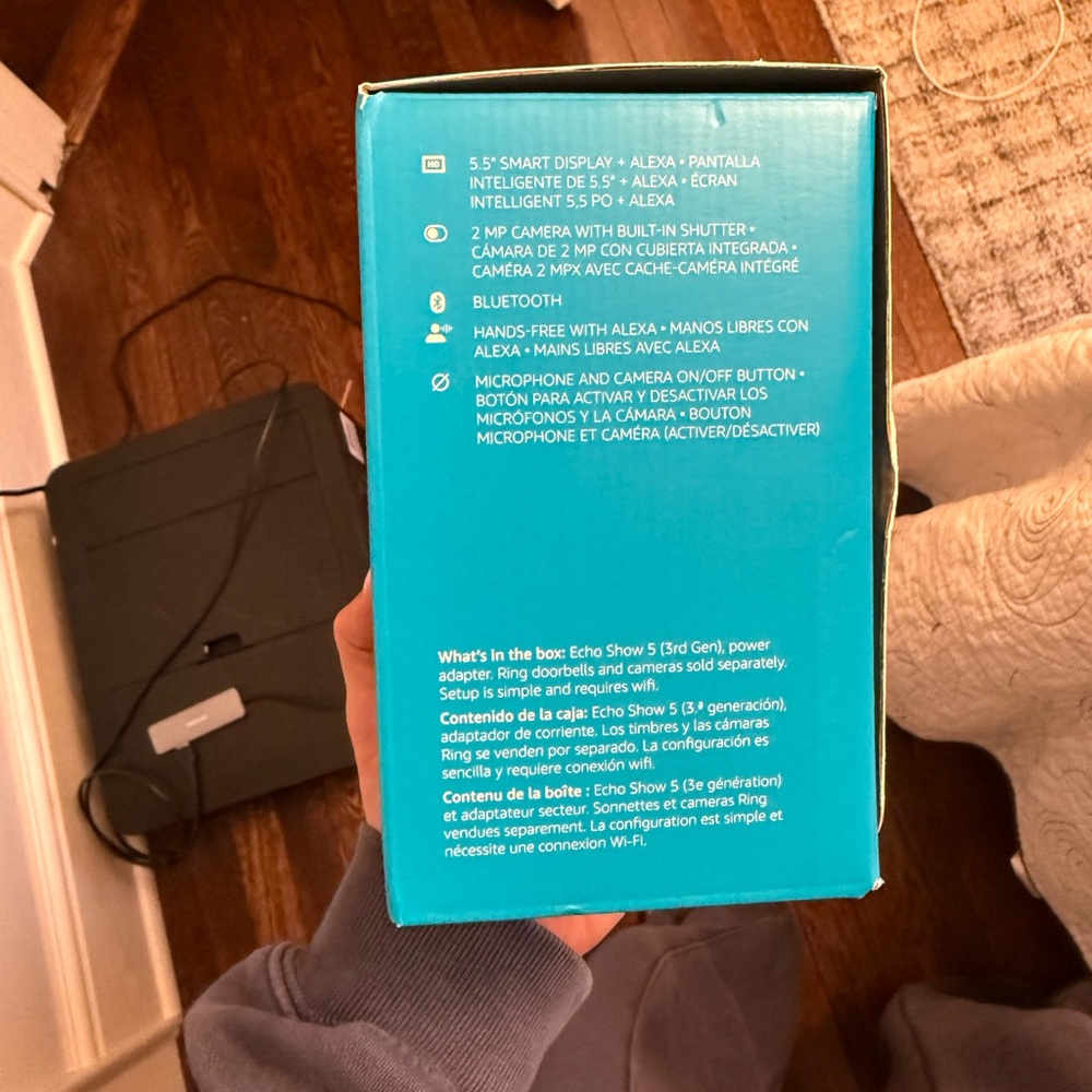 Amazon Echo Show 5 Smart Display - Black - Picture 2 of 4
